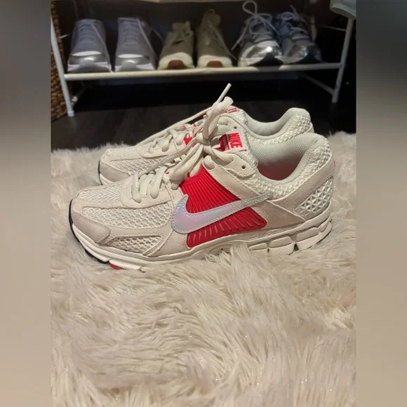 Nike Vomero 5 Sneakers Sz. 8 Like new - Picture 3 of 4